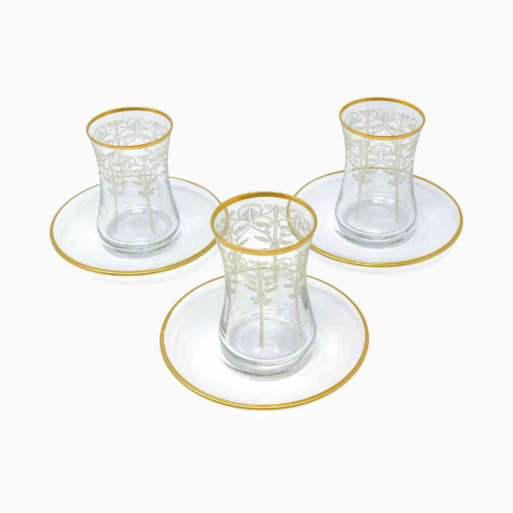 GOLD RIMMED SIX-PERSON TEA SET