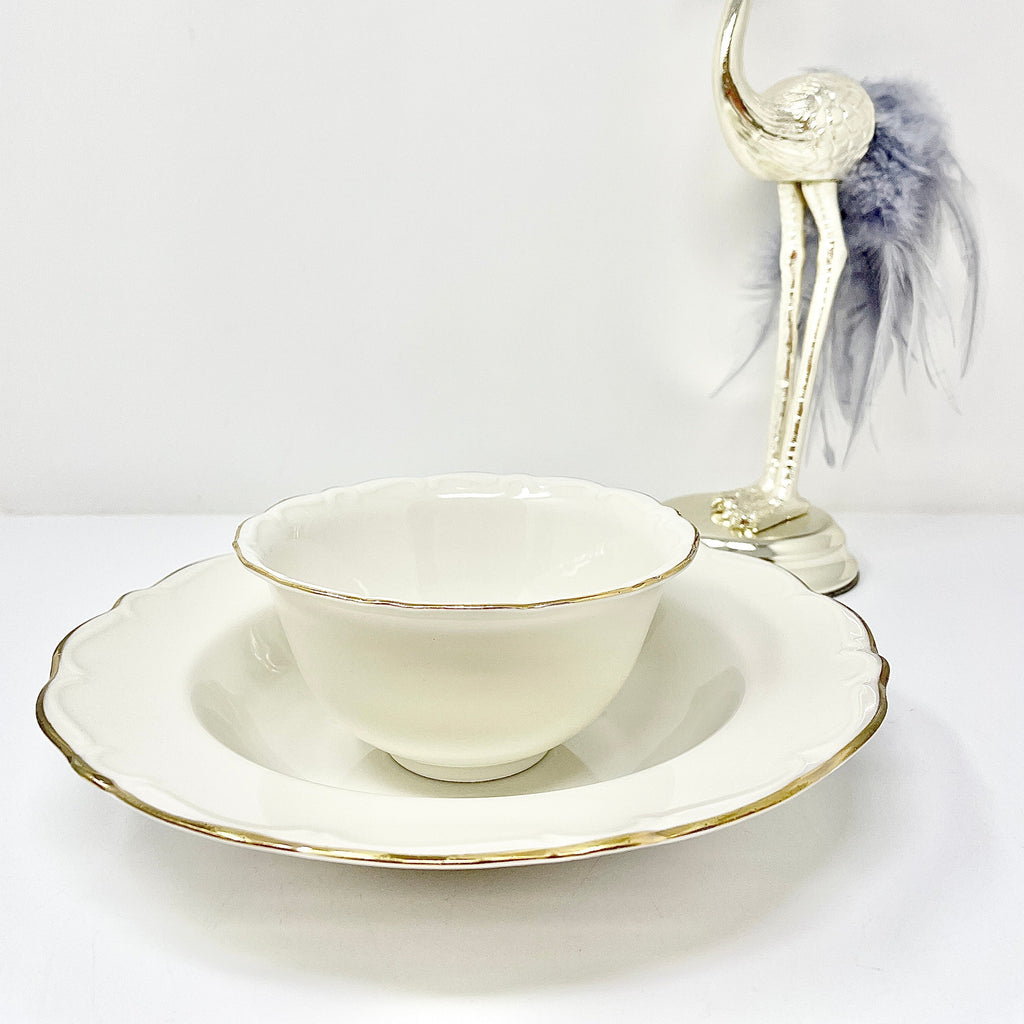 30-PIECE GOLDEN RIMMED DINNERWARE SET FOR 6-PERSON