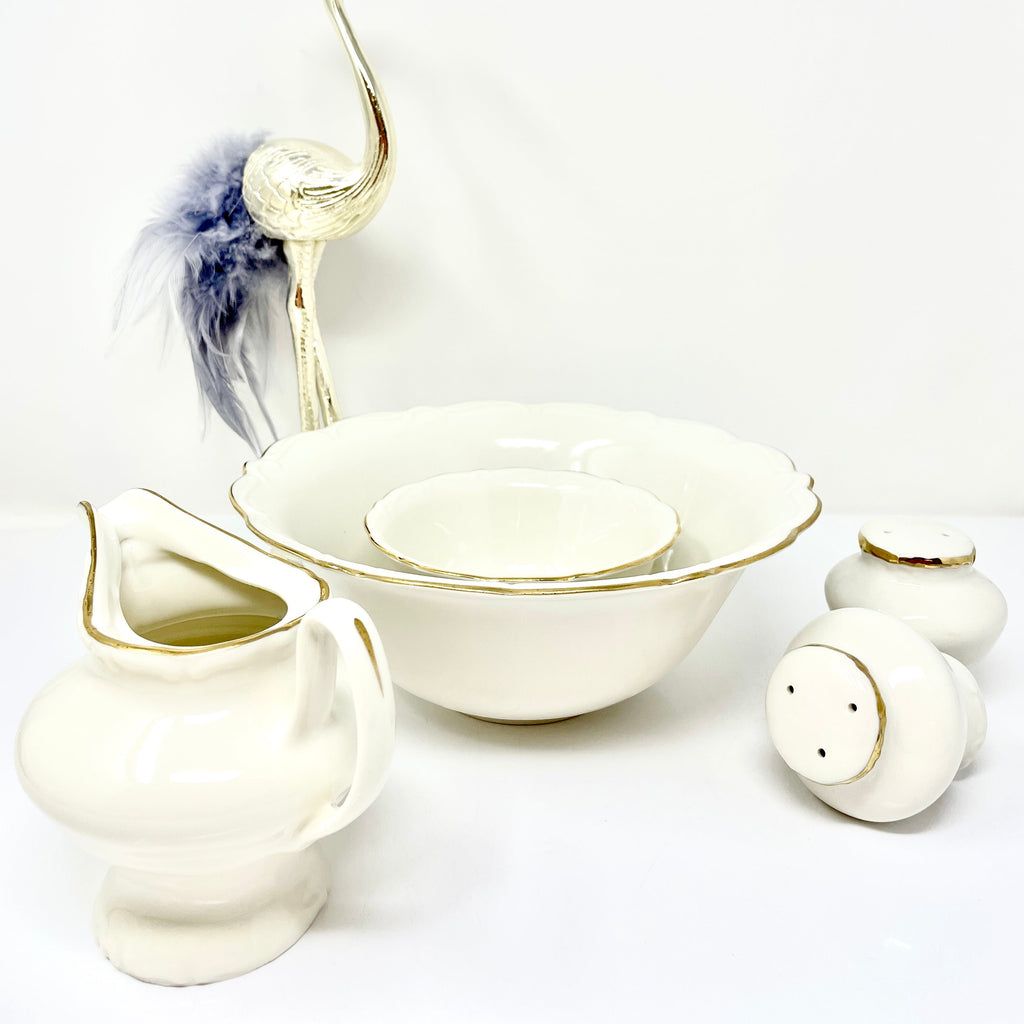 30-PIECE GOLDEN RIMMED DINNERWARE SET FOR 6-PERSON