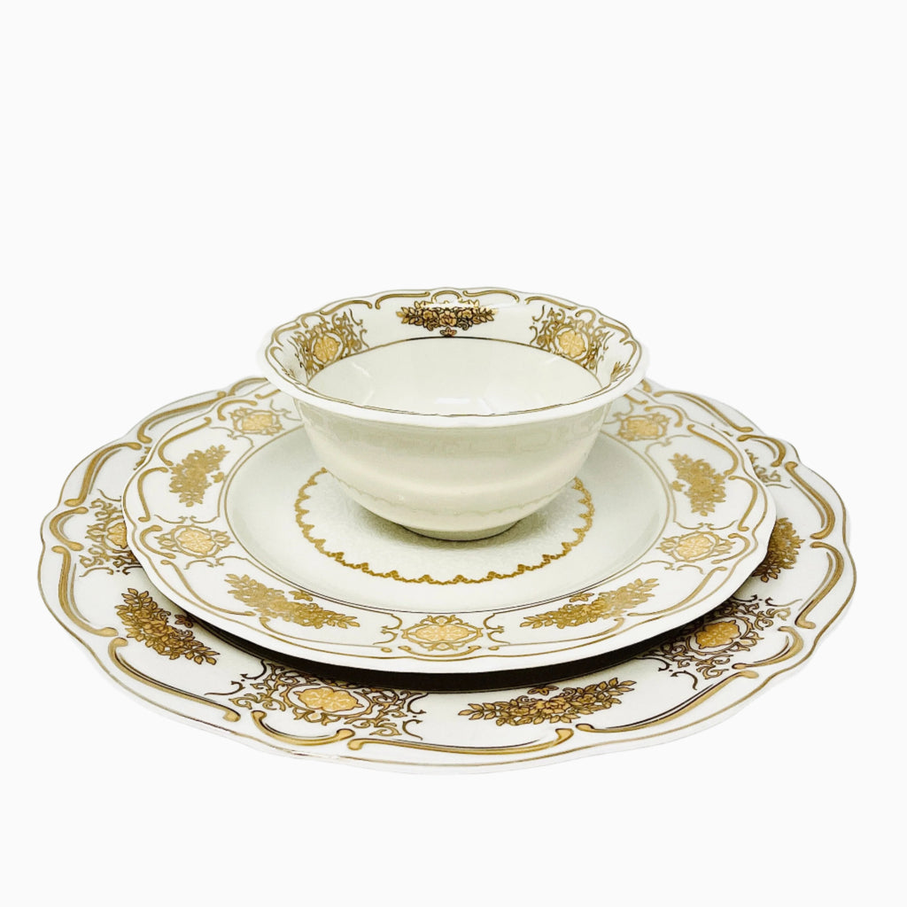 30-PIECE SHAKIRA DINNERWARE SET FOR 6-PERSON