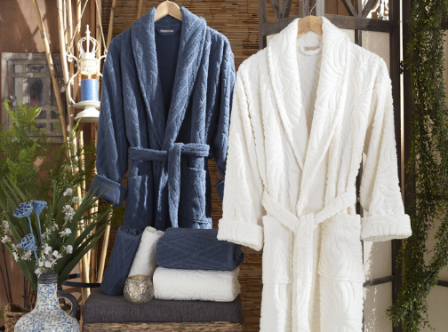 SIX PIECE COTTON BLUE AND WHITE BATHROBE SET – Noble Home Gifts